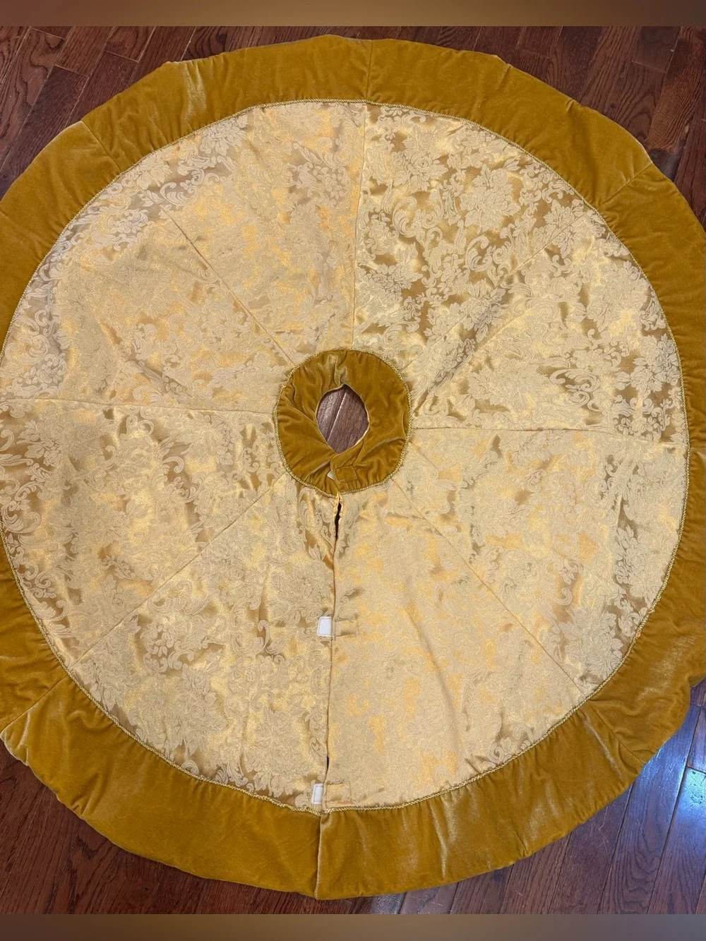 VTG DanDee Gold Velvet Damask Brocade Christmas Tree Skirt 48” Victorian Glam